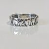 Anillo de plata con seis elefantes, símbolo de fuerza, sabiduría y buena fortuna.