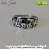 Exquisito anillo de plata de ley con tres elefantes, manufactura premium en Ecuador.
