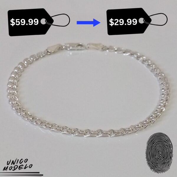 Diseño único: Pulsera de plata pura con cierre de langosta, estilo premium.