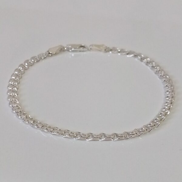 Joyería RomeoJewelet en Quito: Pulsera de plata con cierre de langosta.