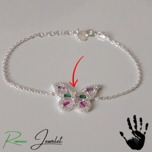 Pulsera Mariposa Multicolor Original Plata Pura. La pulsera perfecta para añadir un toque de alegría a tu look.