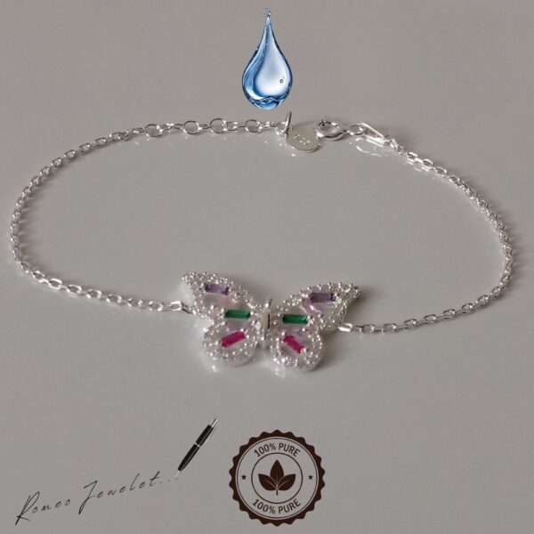 Diseño Original: Pulsera Mariposas Multicolor - ROM Pulsera con diseño de mariposas en plata pura y oro blanco. Una creación original de RomeoJewelet que te hará sentir especial.