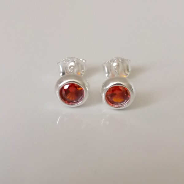 Certificación ROM Ecuador: Calidad Premium en Cada Detalle Joyas que aumentan su valor con el tiempo - Diseño RomeoJewelet