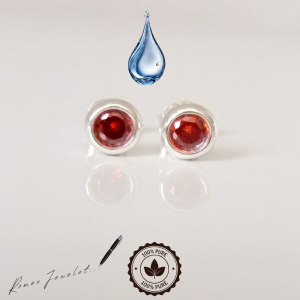 Inversión en Elegancia: Aretes Premium de la Colección ROM Ecuador Talismán de plata con granate para energía y protección - Colección ROM Ecuador